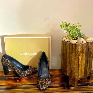 Michael Kors Cheetah Print Haircalf Pumps.